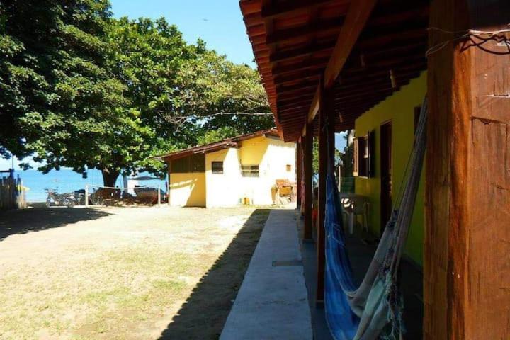 Suite Pe Na Areia- Espaco Independente Na Praia Do Curral Com Localizacao Privilegiada - Simplicidade E Comodidade Com O Por Do Sol Mais Lindo De Ilhabela - Melhor Custo Beneficio Para Ate 4 Pessoas , Na Av Jose Pacheco Do Nascimento Nº 7682 Buitenkant foto