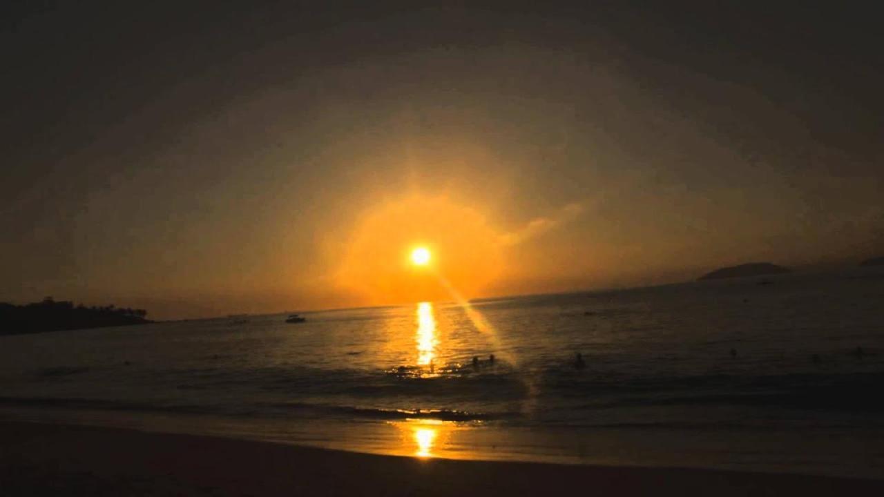 Suite Pe Na Areia- Espaco Independente Na Praia Do Curral Com Localizacao Privilegiada - Simplicidade E Comodidade Com O Por Do Sol Mais Lindo De Ilhabela - Melhor Custo Beneficio Para Ate 4 Pessoas , Na Av Jose Pacheco Do Nascimento Nº 7682 Buitenkant foto